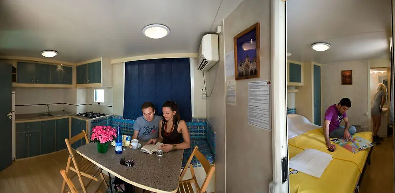** Campsite Camping Tiber Rome Italy